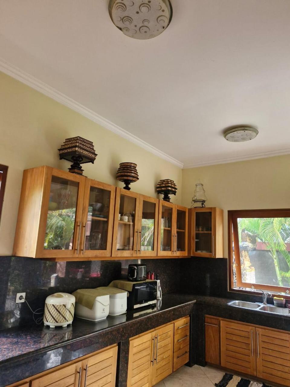 נוסה-למבונגן Sari Ayuning Nusa Guest House מראה חיצוני תמונה